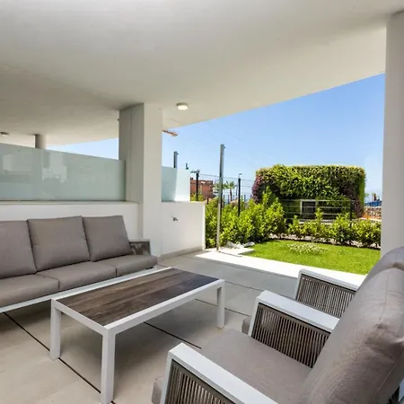 Appartement Vivi Homes - Cameron Pool, Patio, Garden&beach