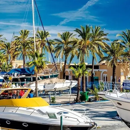 Vivi Homes - Cameron Pool, Patio, Garden & Apartamento *