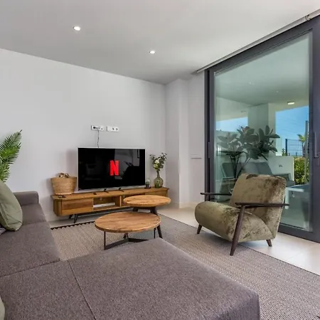 Apartment Vivi Homes - Cameron Pool, Patio, Garden & Fuengirola